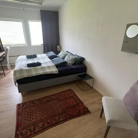 Tjeldoya Slott Guest house Hov (Tjeldsund)