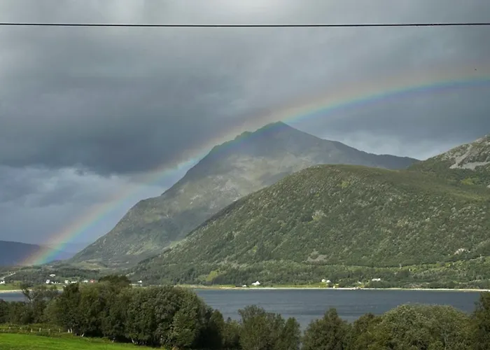 Гостевой дом Tjeldoya Slott