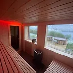 Guest house Tjeldoya Slott Hov (Tjeldsund)